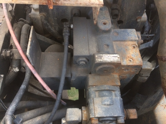 ขายด่วน แม็คโคร   KOBELCO 75HU สไลด์ บนล่าง เครื่องปั้มดี โซ่ช่วงล่างสวย รถทำงานคล่อง ปั้มนิ้ว คอลโทรลน้ำมัน รถพร้อมใช้งานทันที บอดี้ไม่ค่อยสวย แต่ทำงานปกติดีทุกอย่าง เอกสารสัญญาซื้อขาย