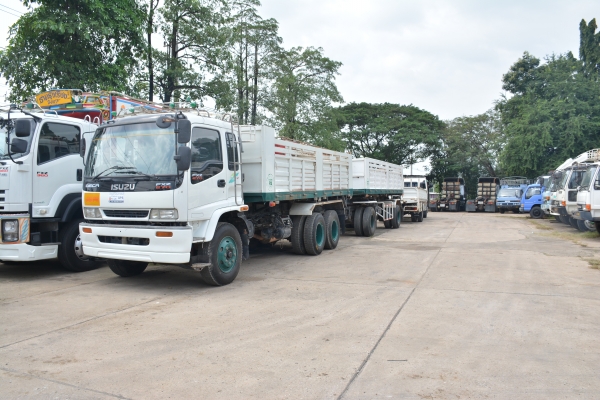 ISUZU DECA 270 hp เสื้อดำ เเม่+ลูก ดั้ม  รถพร้อมใช้ ราคาย่อมเยา
