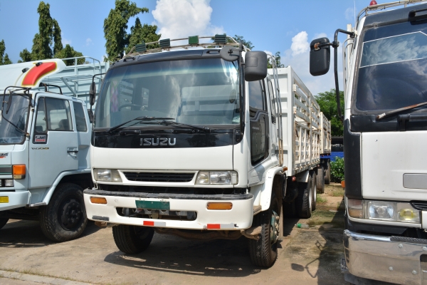 ISUZU Rocky 195 hp ไม่ดั้ม  เปลี่ยนเครื่องกับหัวเก๋งเป็น DECA 270 ยูโร 1 ลงเล่มเเล้ว