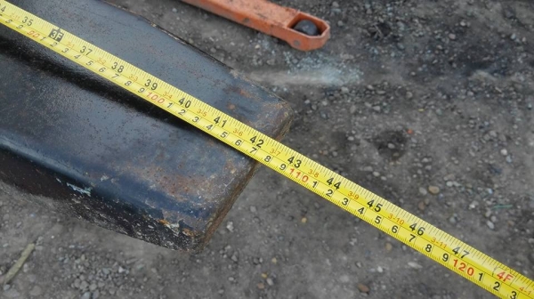 ** SOLD ** สแตกเกอร์ไฟฟ้า ขนาด 1 ตัน ยกสูง 2.5 เมตร งายาว 110 cm ใช้แบต 12 V พร้อมใช้มาเทสได้!!