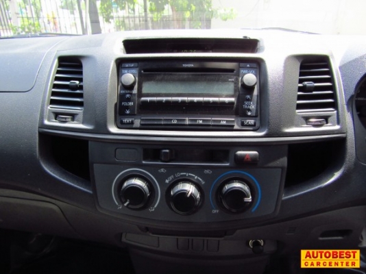 TOYOTA VIGO 2.7CAB CNG ปี2014