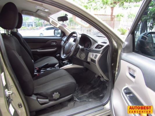 MITSUBISHI TRITON PLUS 2.4 GLS Navi MT ปี 2015
