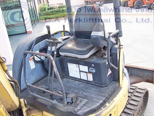 ขาย รถขุดแบคโฮ KOMATSU รุ่น PC30MR-2 ใช้งานมาเพียง 1560 ชม เหมือนใหม่
