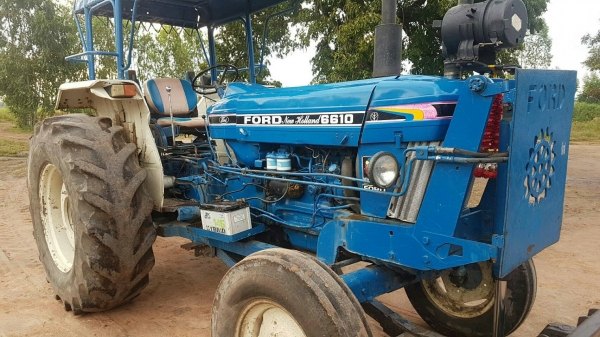 ฟ๊อตรุ่น6600T6 พร้อมเล่มทะเบียนชุดโอน อุปกรณ ผานหน้า หลัง เครื่องดีแน่น สภาพพร้อมไช้ เอกสารพร้อมโอน ราคาต่อลอง 0811336755 ภัทร