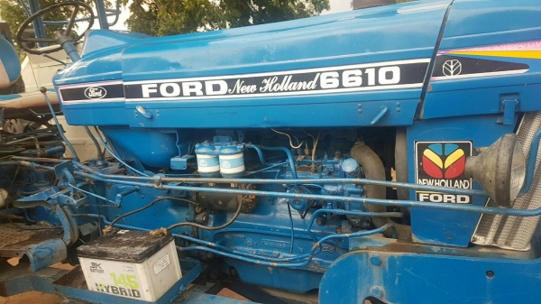 ฟ๊อตรุ่น6600T6 พร้อมเล่มทะเบียนชุดโอน อุปกรณ ผานหน้า หลัง เครื่องดีแน่น สภาพพร้อมไช้ เอกสารพร้อมโอน ราคาต่อลอง 0811336755 ภัทร