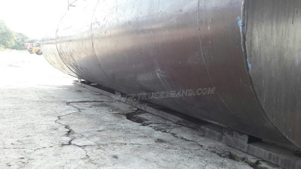 ถังน้ำตั้งพื้นหรือบนกระบะรถได้  ขนาดยาว 3.60 เมตร   ขนาดกว้าง  2.00 เมตร    ขนาดบรรจุ 6,000 ลิตร มี 3 ลูก