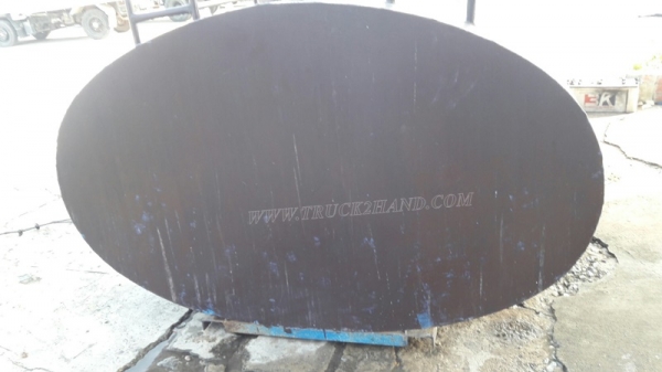 ถังน้ำตั้งพื้นหรือบนกระบะรถได้  ขนาดยาว 3.60 เมตร   ขนาดกว้าง  2.00 เมตร    ขนาดบรรจุ 6,000 ลิตร มี 3 ลูก