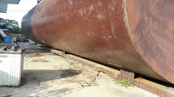 ถังน้ำตั้งพื้นหรือบนกระบะรถได้  ขนาดยาว 3.60 เมตร   ขนาดกว้าง  2.00 เมตร    ขนาดบรรจุ 6,000 ลิตร มี 3 ลูก