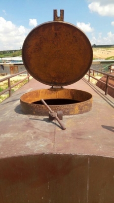 ถังน้ำตั้งพื้นหรือบนกระบะรถได้  ขนาดยาว 3.60 เมตร   ขนาดกว้าง  2.00 เมตร    ขนาดบรรจุ 6,000 ลิตร มี 3 ลูก