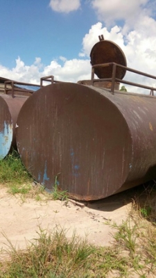 ถังน้ำตั้งพื้นหรือบนกระบะรถได้  ขนาดยาว 3.60 เมตร   ขนาดกว้าง  2.00 เมตร    ขนาดบรรจุ 6,000 ลิตร มี 3 ลูก