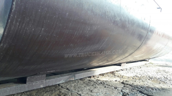 ถังน้ำตั้งพื้นหรือบนกระบะรถได้  ขนาดยาว 3.60 เมตร   ขนาดกว้าง  2.00 เมตร    ขนาดบรรจุ 6,000 ลิตร มี 3 ลูก