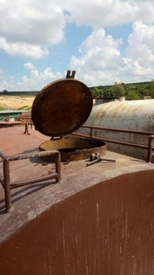 ถังน้ำตั้งพื้นหรือบนกระบะรถได้  ขนาดยาว 3.60 เมตร   ขนาดกว้าง  2.00 เมตร    ขนาดบรรจุ 6,000 ลิตร มี 3 ลูก