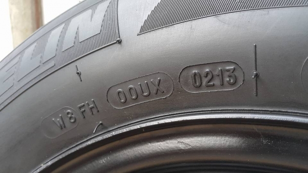 ยาง Michelin Energy XM2 ขนาด 175/70 R13 ปี 0213 ยาง Michelin Energy XM2 ขนาด 175/70 R13 ปี 0213