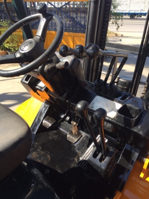 TOYOTA 7FD30 เครื่องดีเซล เสาสูง4เมตร งาเท สนใจติดต่อ083-062-0223(ปอน)