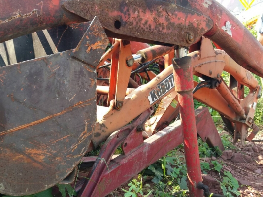 tractor-backhoe จัดส่ง บุ้งกี๋ใส่รถตัก ใส่รถไถนา ไปชัยภูมิ ขอบคุณครับ