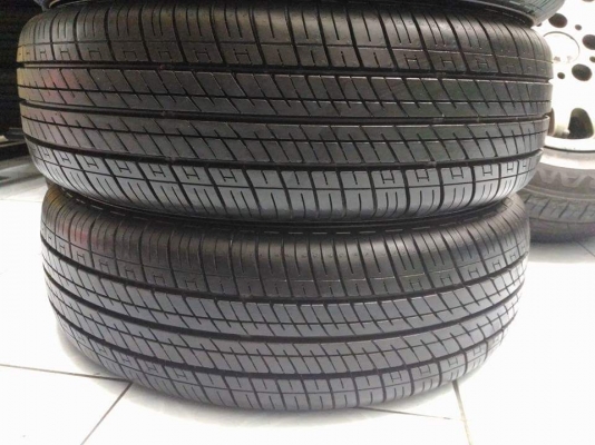 ขายยางถอดป้ายแดง Dunlop sp10  175 65 14 ผลิตปี 2016  ตุ่มอยู่ทุกเส้น ขายถูก ทั้งชุด 4,000 บาท NET ใส่ ถ่วง ฟรี เปลี่ยนจุ๊บใหม่ฟรี