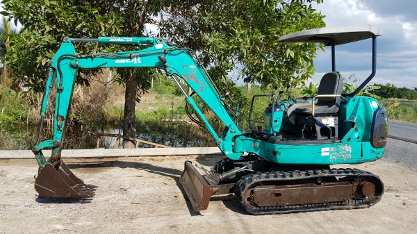 ขายด่วนรถแบคโฮKOMATSUโคมัสซูPC27-8เทียบเท่าPC30คอลโทลสั้นปั้มนี้วครื่องดีปั้มแรงรถนอกเพิ่งนำเข้ามาใหม่ยังไม่เคยใช้งานในเมืองไทยเลย