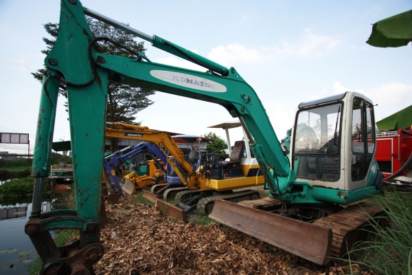 ขายรถแม็คโค KOMATSU PC45-1
