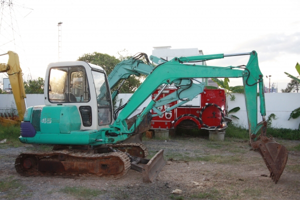 ขายรถแม็คโค KOMATSU PC45-1