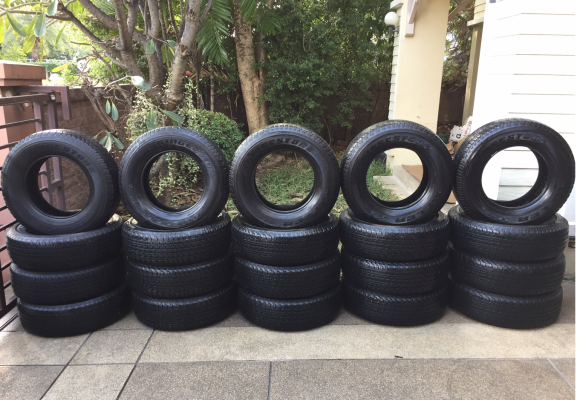 ยาง Bridgestone 245 70 16 ปี16 รอบนี้มา 5ชุด ดอกเต็ม ราคาไม่แพง