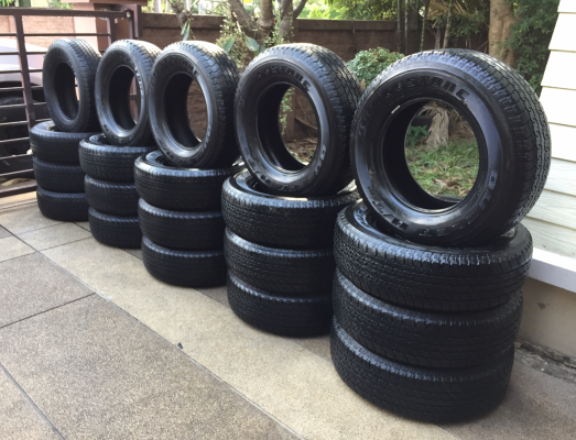 ยาง Bridgestone 245 70 16 ปี16 รอบนี้มา 5ชุด ดอกเต็ม ราคาไม่แพง