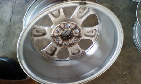 แม็ก NAVARA NP300 4&times;4 ขอบ16