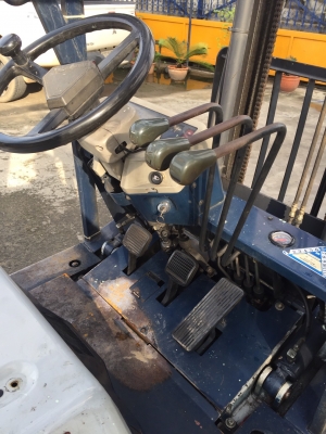 KOMATSU FD18-15 เครื่องดีเซล เกียร์ออโต้ เสาสูง5เมตร สนใจติดต่อ083-062-0223(ปอน) KOMATSU FD18-15 เครื่องดีเซล เกียร์ออโต้ เสาสูง5เมตร สนใจติดต่อ083-062-0223(ปอน)