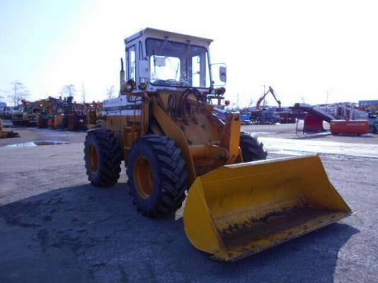 ขายรถตักล้อยาง รุ่นนิยม KOMATSU 510 กรองเดี่ยว นำเข้าจากญี่ปุ่นโดยตรง โทร.090-986-2521 อ๊อบ