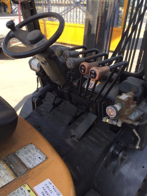 TCM FD30Z5 เครื่องดีเซล เกียร์ออโต้ เสาสูง4เมตร สนใจติดต่อ083-062-0223(ปอน) TCM FD30Z5 เครื่องดีเซล เกียร์ออโต้ เสาสูง4เมตร สนใจติดต่อ083-062-0223(ปอน)