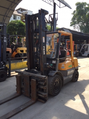 TCM FD30Z5 เครื่องดีเซล เกียร์ออโต้ เสาสูง4เมตร สนใจติดต่อ083-062-0223(ปอน) TCM FD30Z5 เครื่องดีเซล เกียร์ออโต้ เสาสูง4เมตร สนใจติดต่อ083-062-0223(ปอน)