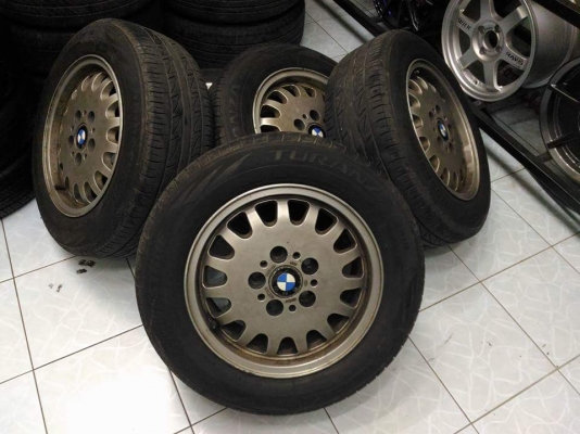 ล้อ BMW ขอบ 15(5H120) ใส่ ซีรี่ส์ 3 พร้อมยาง Bridgestone 205 60 15 ปลิตปี 2011 ดอกหนา วิ่งใช้งานได้ ลูกค้าฝากขาย ทั้งชุด 3,800