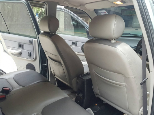 2003 LAND ROVER FREELANDER 2.5 V6 สีเทาสวยๆ สภาพจบๆ ไม่ต้องเก็บอะไรแลัว