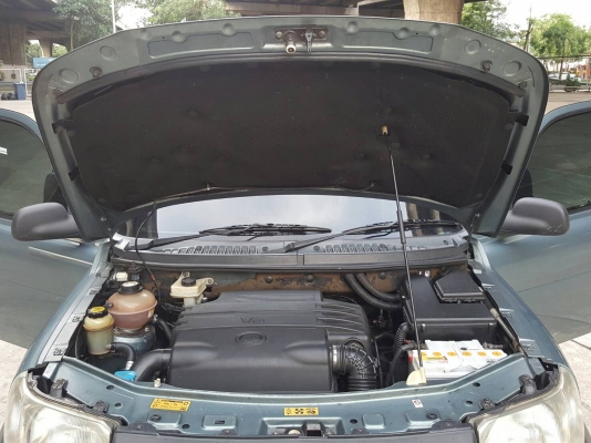 2003 LAND ROVER FREELANDER 2.5 V6 สีเทาสวยๆ สภาพจบๆ ไม่ต้องเก็บอะไรแลัว