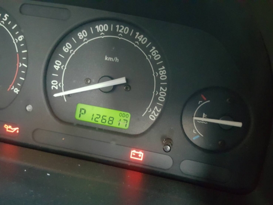 2003 LAND ROVER FREELANDER 2.5 V6 สีเทาสวยๆ สภาพจบๆ ไม่ต้องเก็บอะไรแลัว