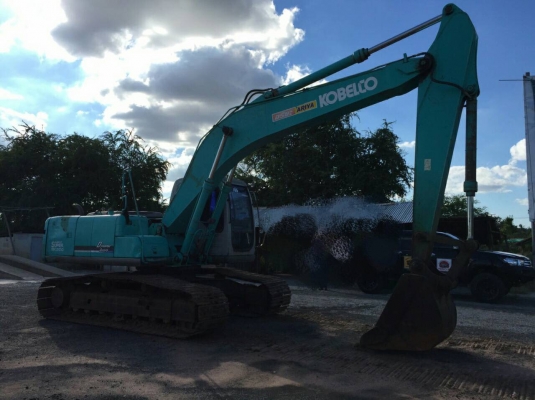 ขายรถแบคโฮ KOBELCO SK200 YN10 ไฟฟ้าครบ เล่มทะเบียน ราคา1150000 สนใจรีบโทรจองด่วน ขายรถแบคโฮ KOBELCO SK200 YN10 ไฟฟ้าครบ เล่มทะเบียน ราคา1150000 สนใจรีบโทรจองด่วน