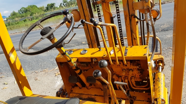 ขายด่วนรถยกKOMATSU FG15-10ยก1.5ตันเสาสุง3เมตรงากะดกได้ยางหน้าคู้นอกเพิ่งนำเข้ามายังไม่เคยใช้งานในเมืองไทยเลย ขายด่วนรถยกKOMATSU FG15-10ยก1.5ตันเสาสุง3เมตรงากะดกได้ยางหน้าคู้นอกเพิ่งนำเข้ามายังไม่เคยใช้งานในเมืองไทยเลย