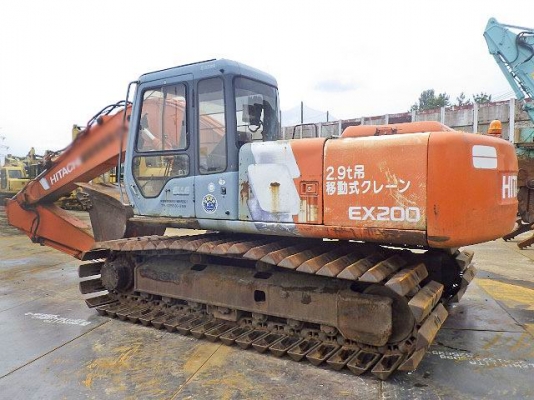 ขายค่ะ รถขุด Hitachi EX200-3M รถนำเข้าจากญี่ปุ่นแท้ๆค่ะ ยังไม่เคยใช้งานในไทย เครื่องปั้มระบบดีมากๆค่ะ