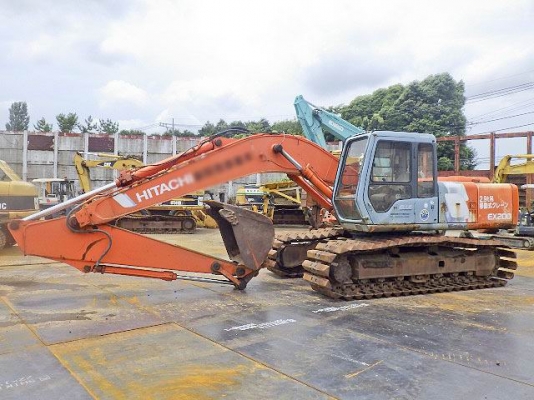 ขายค่ะ รถขุด Hitachi EX200-3M รถนำเข้าจากญี่ปุ่นแท้ๆค่ะ ยังไม่เคยใช้งานในไทย เครื่องปั้มระบบดีมากๆค่ะ