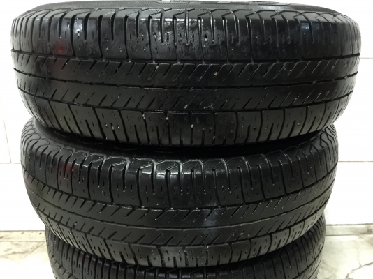 ขายยาง GOODYEAR ซีรีย์ 155/80R12 ผลิตปี 06 ใส่ล้อลายดาว ขายยาง GOODYEAR ซีรีย์ 155/80R12 ผลิตปี 06 ใส่ล้อลายดาว