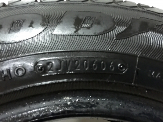 ขายยาง GOODYEAR ซีรีย์ 155/80R12 ผลิตปี 06 ใส่ล้อลายดาว ขายยาง GOODYEAR ซีรีย์ 155/80R12 ผลิตปี 06 ใส่ล้อลายดาว