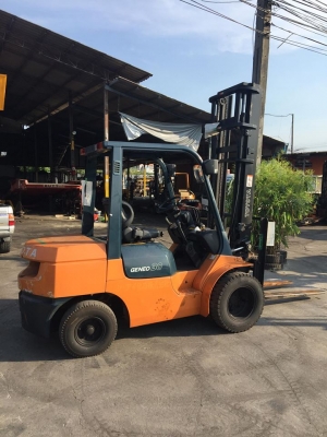 TOYOTA 7FD30  รถนอกเก่าญี่ปุ่น ดีเซล 2Z  เสา 4.5 เมตร แผงงาสไลด์