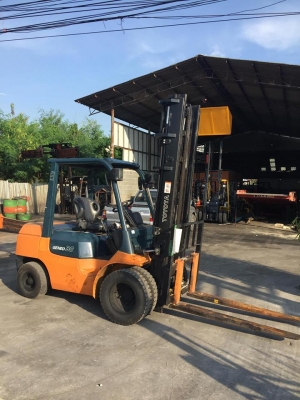 TOYOTA 7FD30  รถนอกเก่าญี่ปุ่น ดีเซล 2Z  เสา 4.5 เมตร แผงงาสไลด์