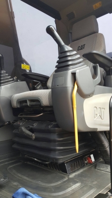 ขาย CAT318D2L รถสวยมาก 2500 ชั่วโมง สนใจติดต่อ 081-4283210