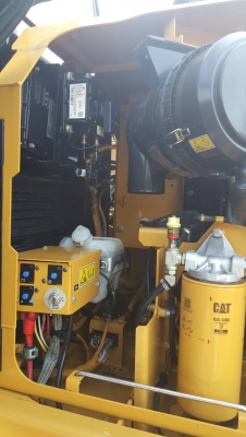 ขาย CAT318D2L รถสวยมาก 2500 ชั่วโมง สนใจติดต่อ 081-4283210