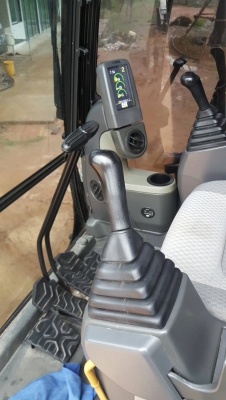 ขาย CAT318D2L รถสวยมาก 2500 ชั่วโมง สนใจติดต่อ 081-4283210