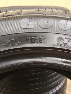 ขายยาง GOODYEAR Assurance 205-55-16 ปี16 ดอกสวยมาก ไม่มีปะ ไม่มีตำหนิ ชุดละ 3,900 บาท