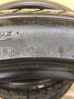 ขายยาง ROADSTONE N8000 205-45-17 ปี14 ดอกหนาจัด ไม่มีตำหนิ ชุดละ 3,500 บาท