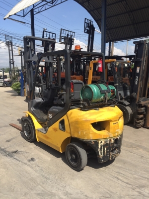 KOMATSU FG25-17 เครื่องเบนซิล+แก็ส เกียร์ออโต้ เสาสูง4เมตร สนใจตริดต่อ083-060-0223(ปอน)