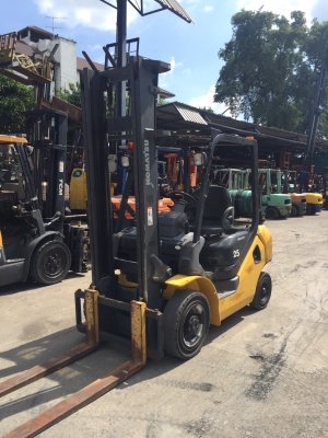 KOMATSU FG25-17 เครื่องเบนซิล+แก็ส เกียร์ออโต้ เสาสูง4เมตร สนใจตริดต่อ083-060-0223(ปอน)