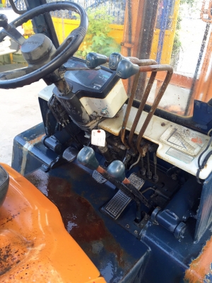 TOYOTA 5FD25 เครื่องดีเซล เสาสูง3เมตร งาเท สนใจติดต่อ 083-062-0223(ปอน) TOYOTA 5FD25 เครื่องดีเซล เสาสูง3เมตร งาเท สนใจติดต่อ 083-062-0223(ปอน)